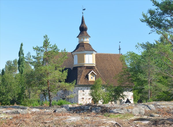 Церковь 16 в. на Kumlinge